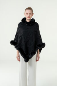  High-End Fashion Designer 